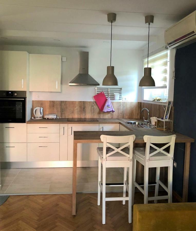 Apartman Gloria Mali Losinj Exterior photo